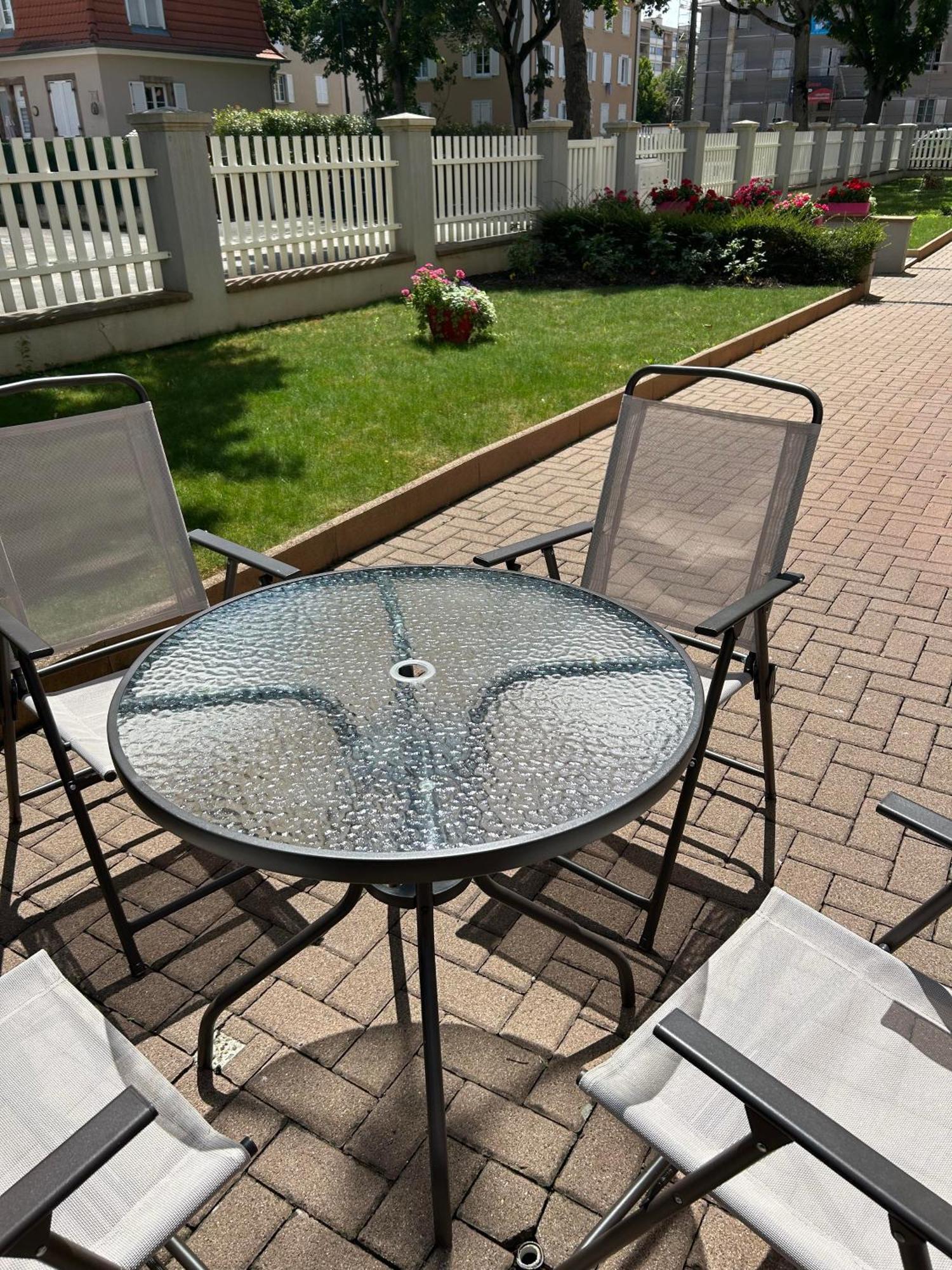 Appartement T3 Tres Calme - Le Bartholdi - Centre De Colmar Exterior photo